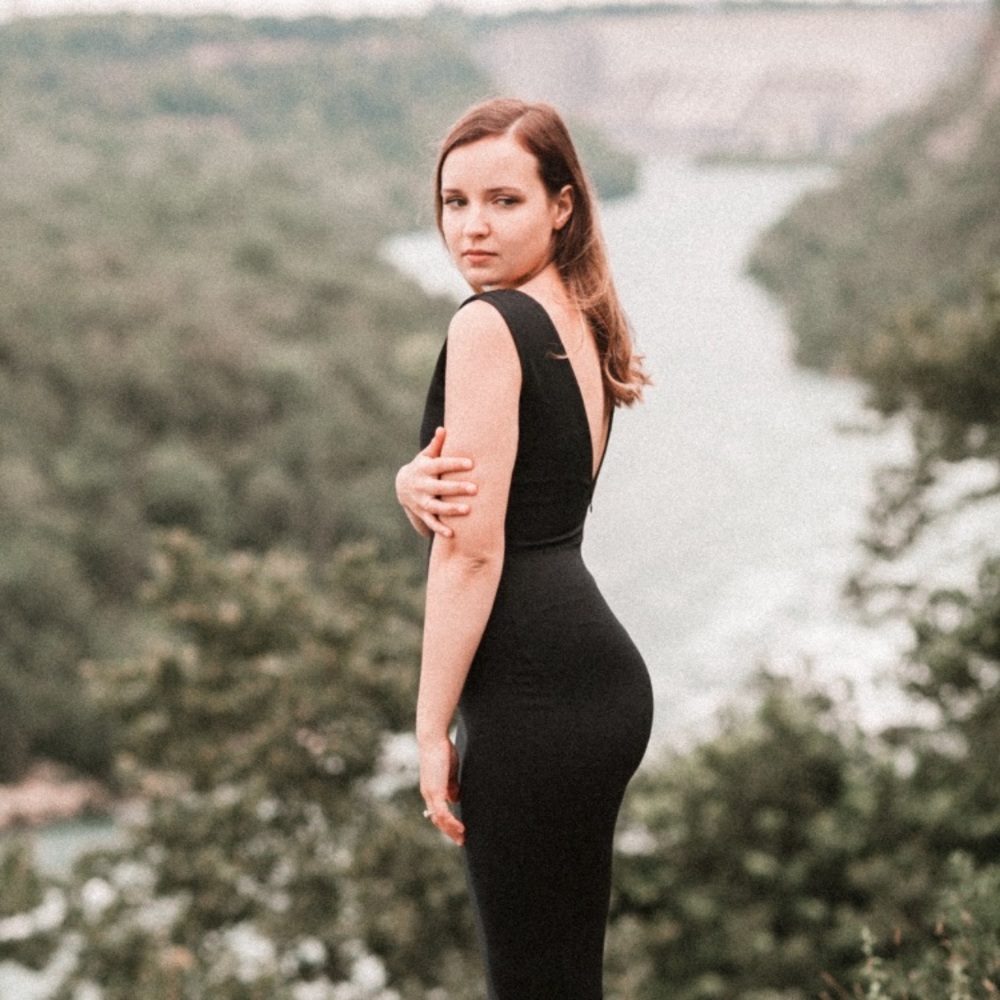 V (V for Valentine’s 😘) Plunge Maxi Dress Black